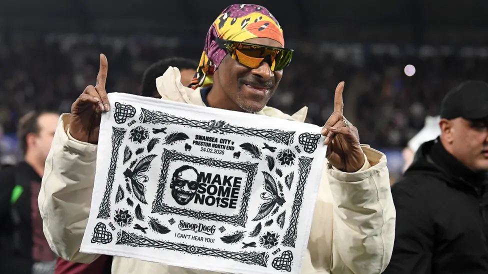 Snoop Dogg Turns Swansea Night Into Surreal Football Theatre as Late Drama Unfolds
