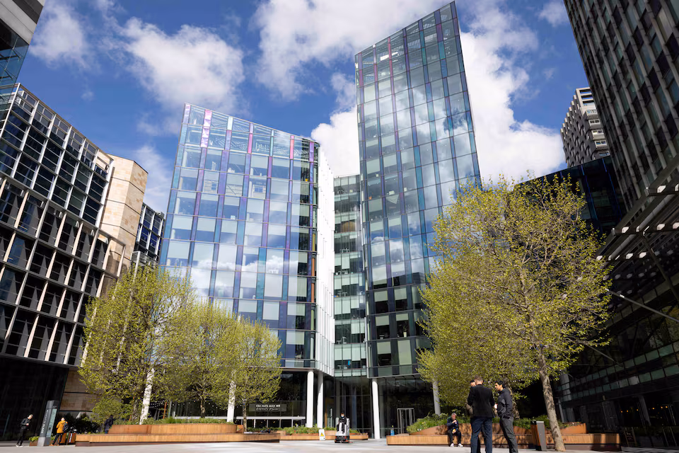 Meta Under Fire as UK Regulator Finds Over 1,000 Illegal Financial Ads in One Week