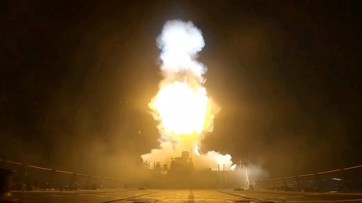 Fears of Renewed Iran Conflict Grow as US Expands Airstrikes Across Multiple Provinces